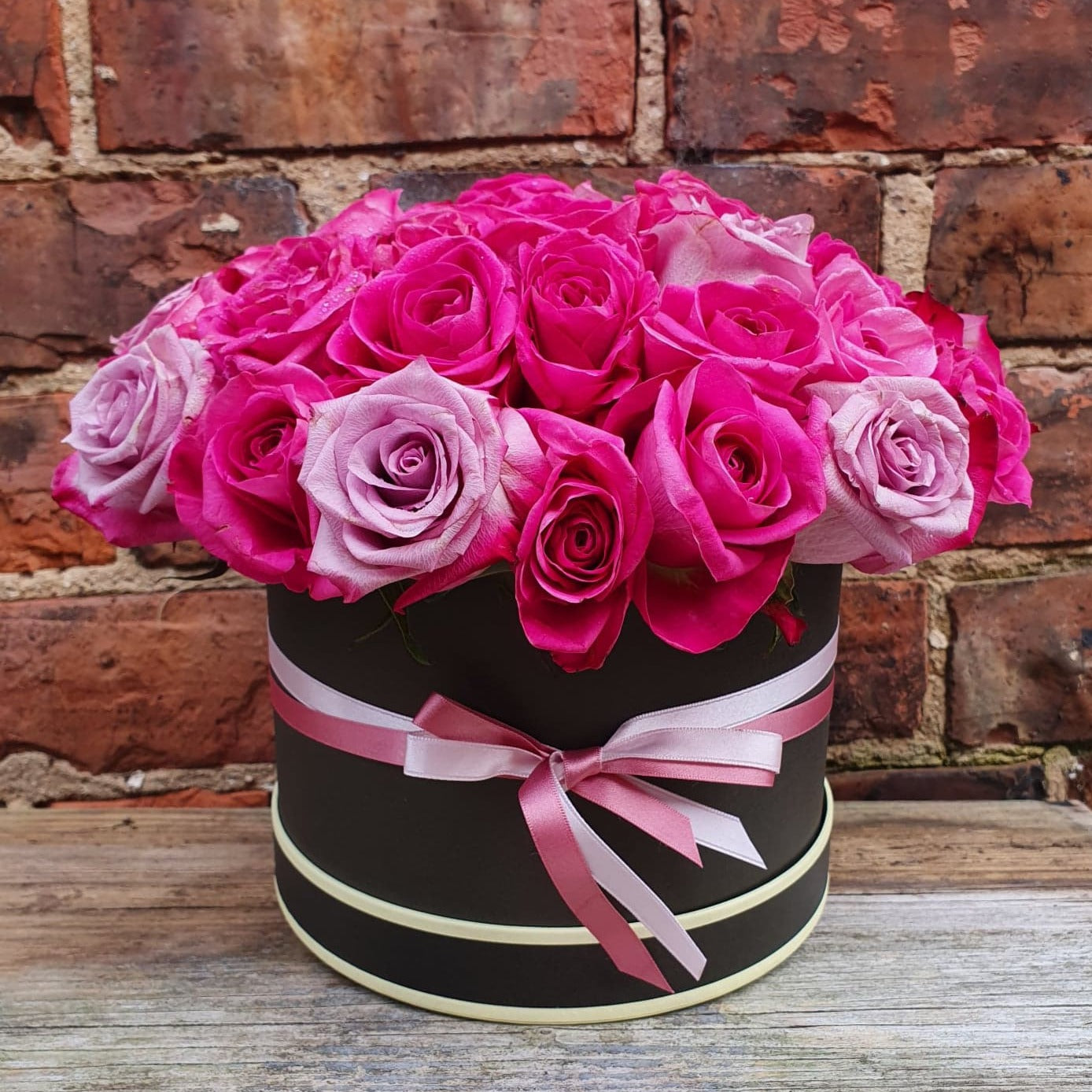 Simply Roses Hatbox (Pictured £40)